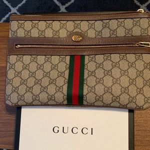 Gucci Ophidia GG Supreme Pouch AUTHENTIC